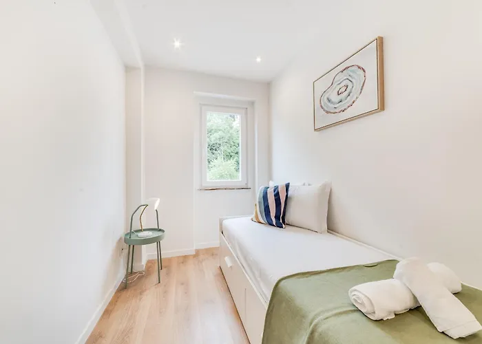 Campolide Charm Ii * Lisbon