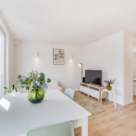 Campolide Charm Ii Apartament *