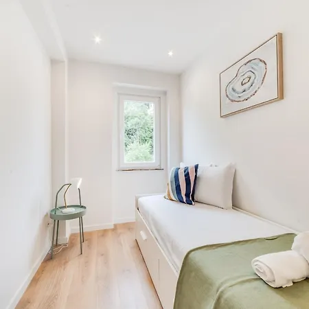 Campolide Charm Ii * Lizbona