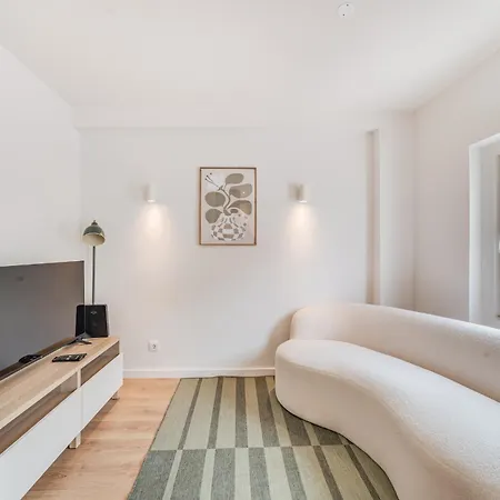 Campolide Charm Ii Apartament